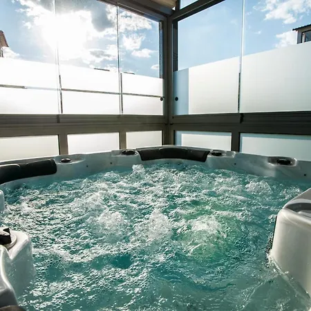 White House Family Zone 3*