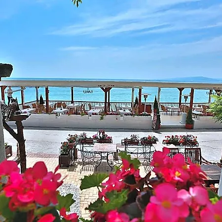 Hotel White House Family Zone Balchik