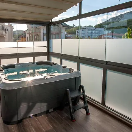 Hotell White House Family Zone 3*